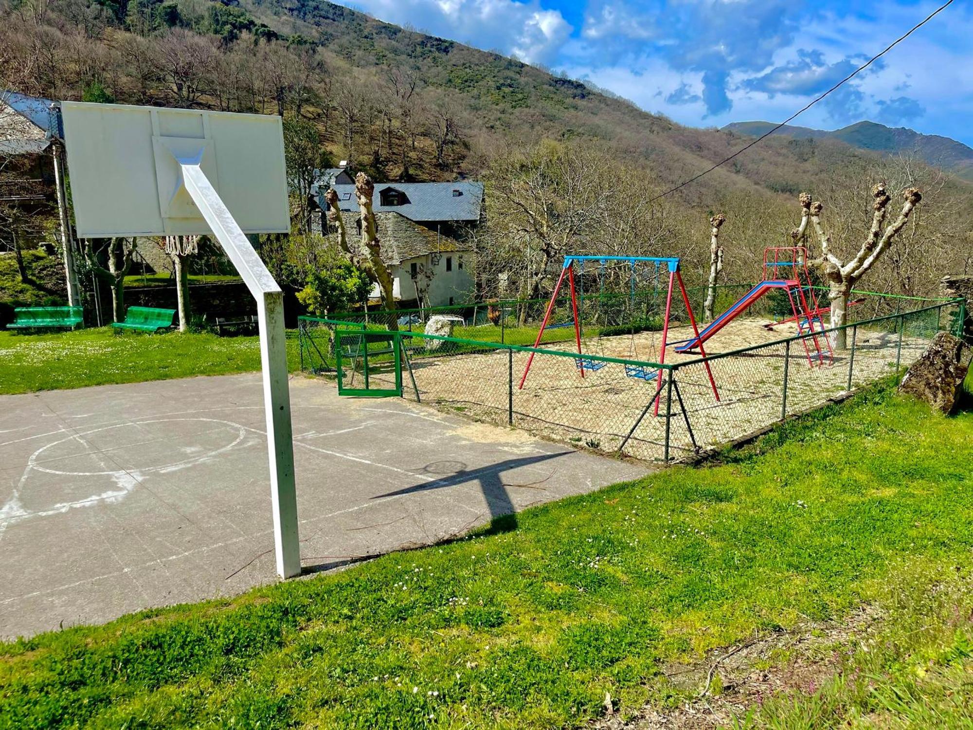Casa Boral- Comfort Exclusivo En Plena Naturaleza - Valle Del Silencio Мансанедо-де-Вальдуэса Экстерьер фото